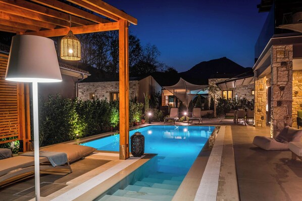 Villa (3 Bedrooms) | Front of property