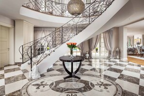 빌라 (4 Bedrooms) | 내부