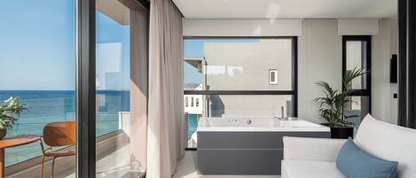 Superior kamer, hot tub, uitzicht op zee | Kameruitzicht