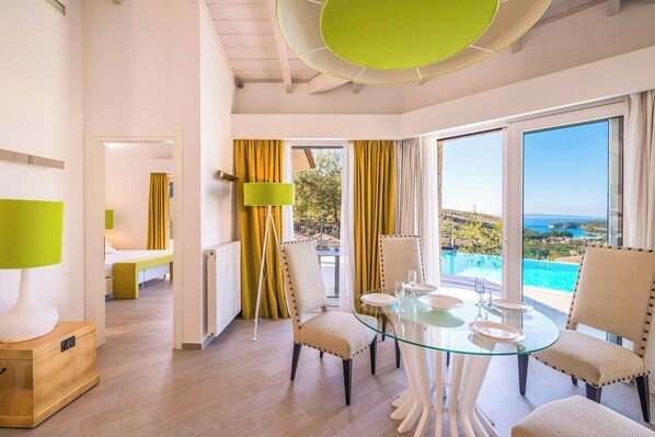 Villa (2 Bedrooms) | Interior