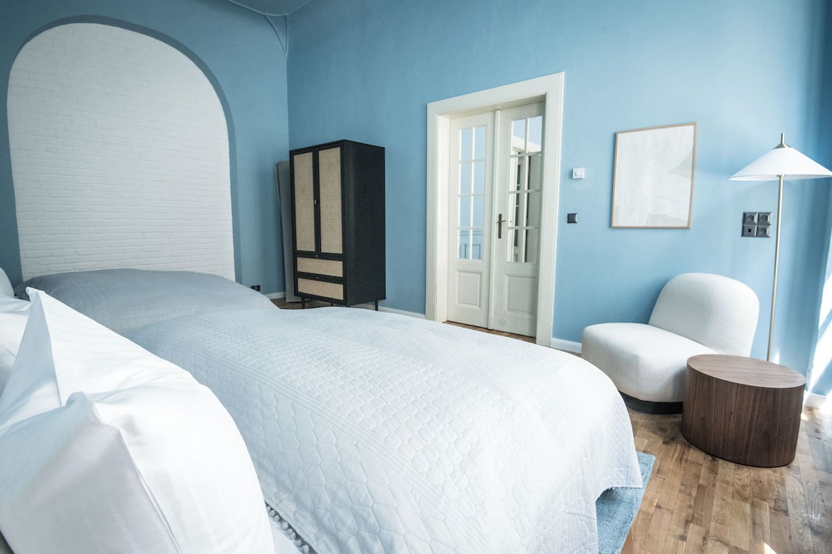 Royal-Suite (1st floor) | 1 Schlafzimmer, Minibar, individuell eingerichtet, Schreibtisch