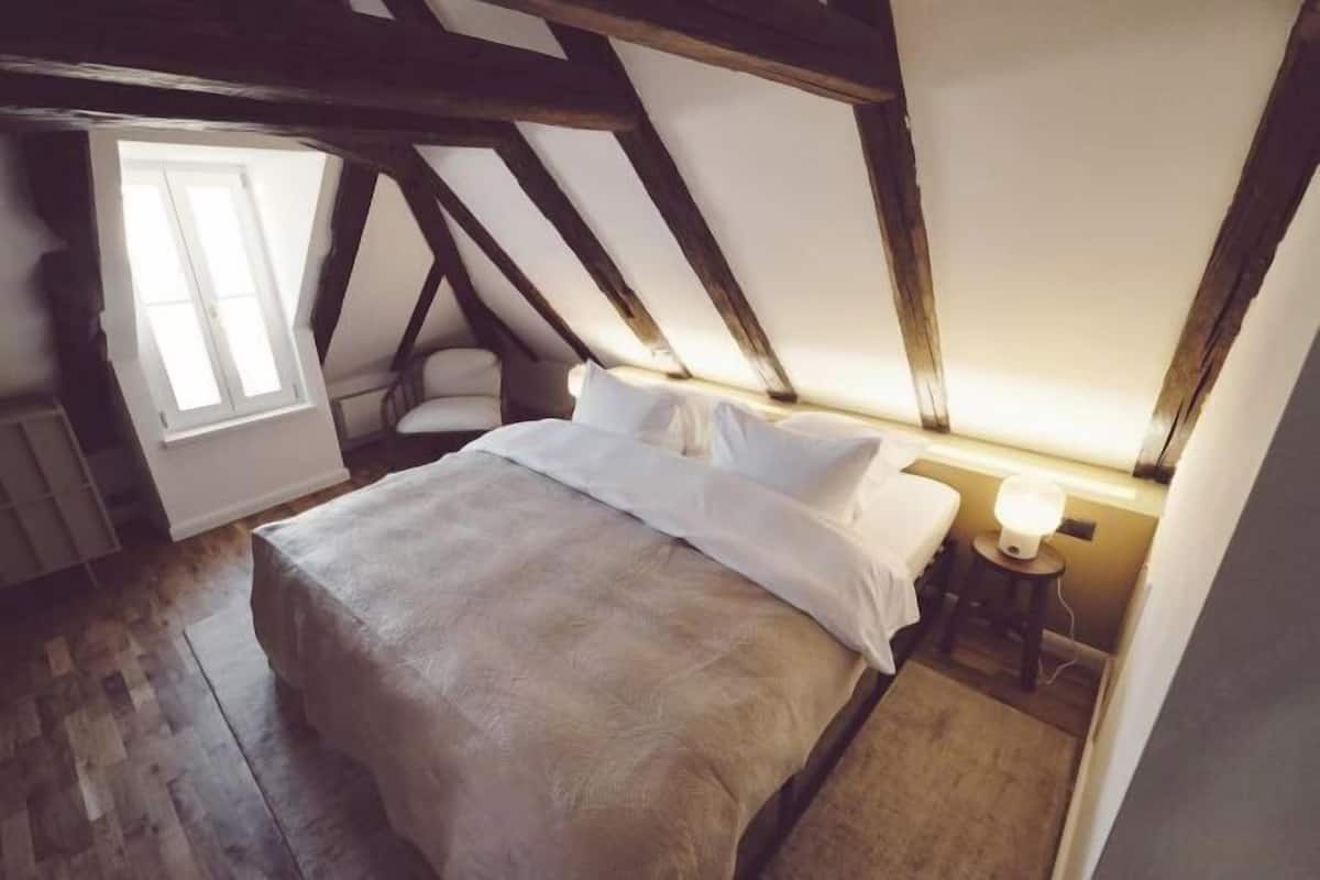 1 bedroom, minibar, individually furnished, desk