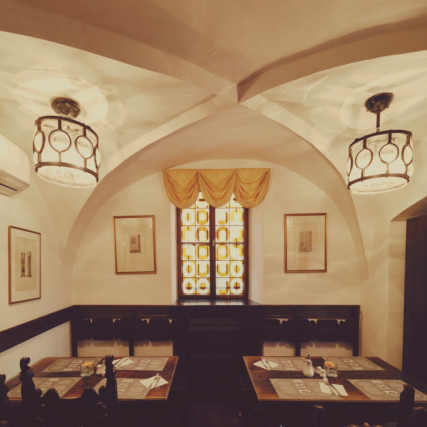 Morgenmadsbuffet hver dag (13 EUR pr. person)