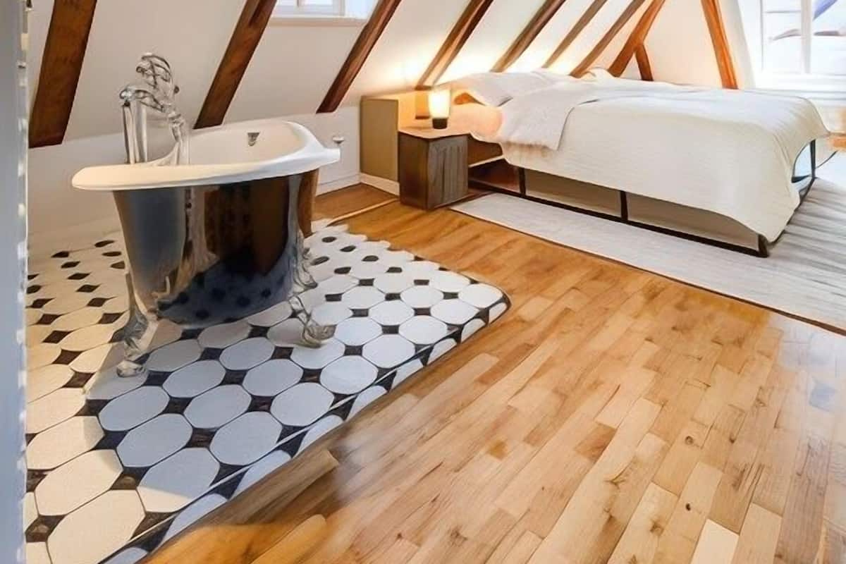 1 bedroom, minibar, individually furnished, desk
