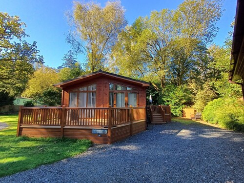 laughing Duck  -  a holiday lodge that sleeps 6 guests  in 3 bedrooms