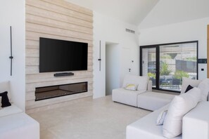 Fernseher