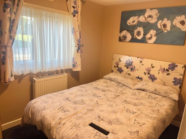 3 bedrooms, free WiFi, bed sheets