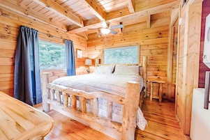 Cabin, 2 Bedrooms | 2 bedrooms, free WiFi