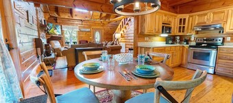 Burning Tree 3 Bedroom Cabin by RedAwning