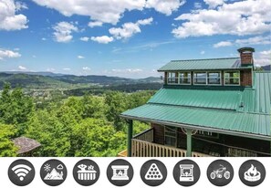 Exterior - Little Greenbriar Lodge 13 Bedroom Cabin by RedAwning (Sevierville)