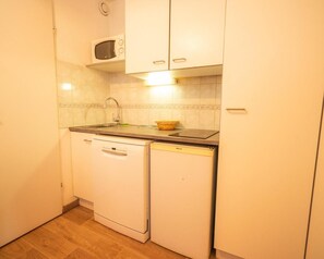 Fridge, microwave, dishwasher