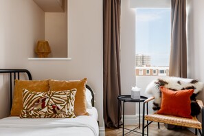 Cottage | Interior - Rockpools (Poole)