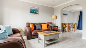Living area - Trade Winds (Poole)
