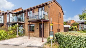 Exterior - Trade Winds (Poole)