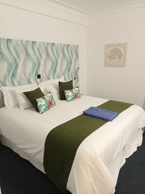 Standard Double Room | Hypo-allergenic bedding, minibar, individually decorated, soundproofing