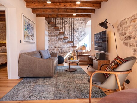 Villa Porta Maestra - view 2