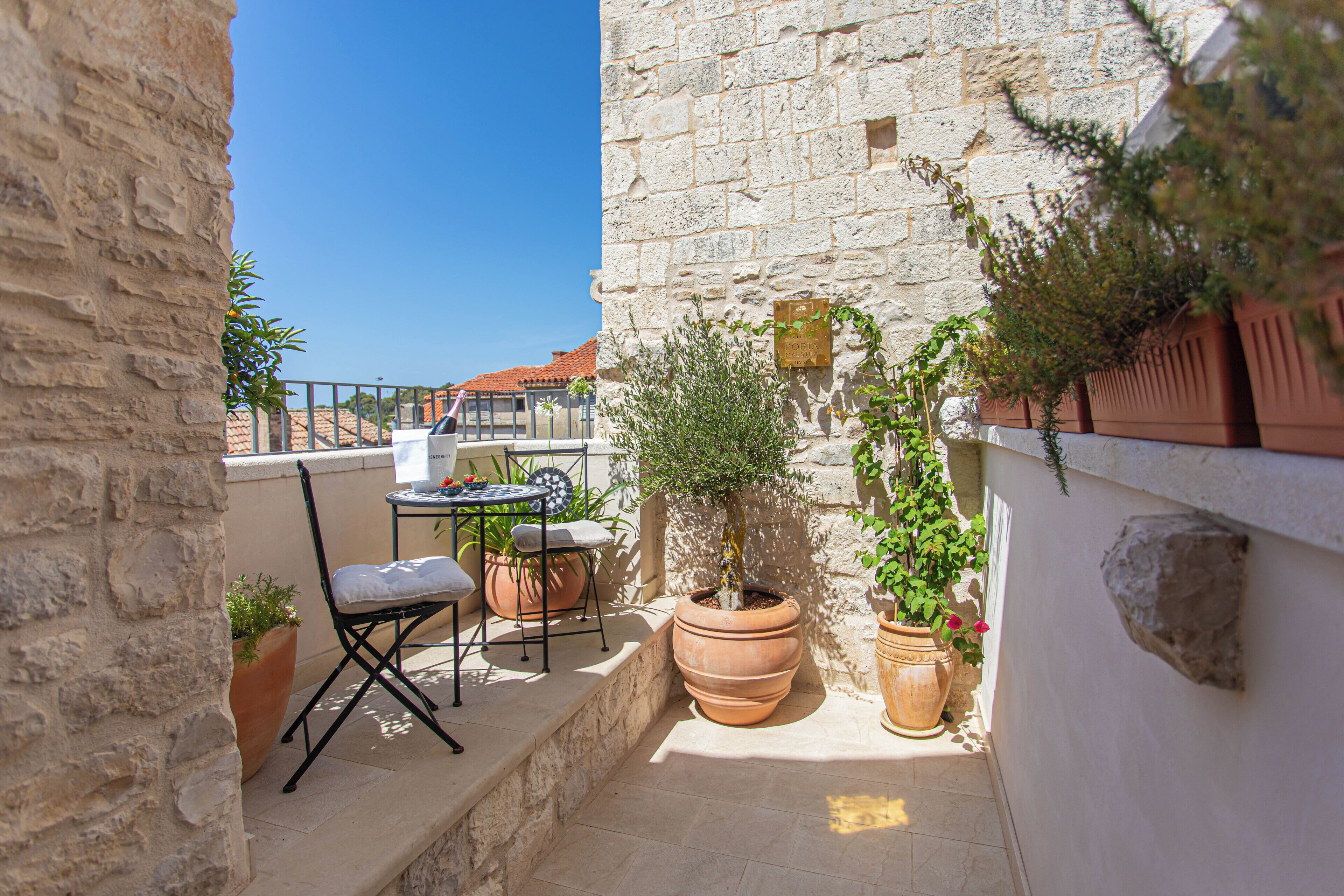 Apartemen Deluks | Teras/patio