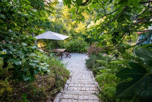 Quinta da Lontra Riverview Spacious Cottage w/Private Beach. Pet-Friendly!