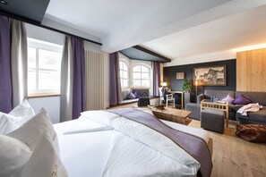 Deluxe Double Room, 1 Double Bed, Non Smoking, Mountain View | Hypo-allergenic bedding, down duvets, minibar, in-room safe