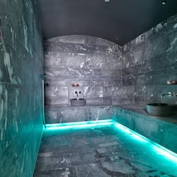 Sauna, hot tub, steam room, deep-tissue massages, sports massages