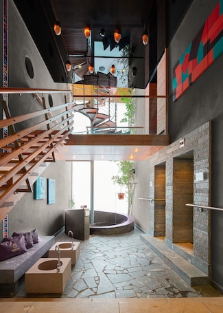 Sauna, bañera de hidromasaje, baño turco, masajes de tejido profundo . Goldener Adler