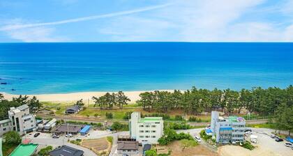 Gangneng Badapunggeong Pension