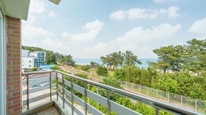 1 bedroom, free WiFi - Gangneng Badapunggeong Pension (Gangneung)