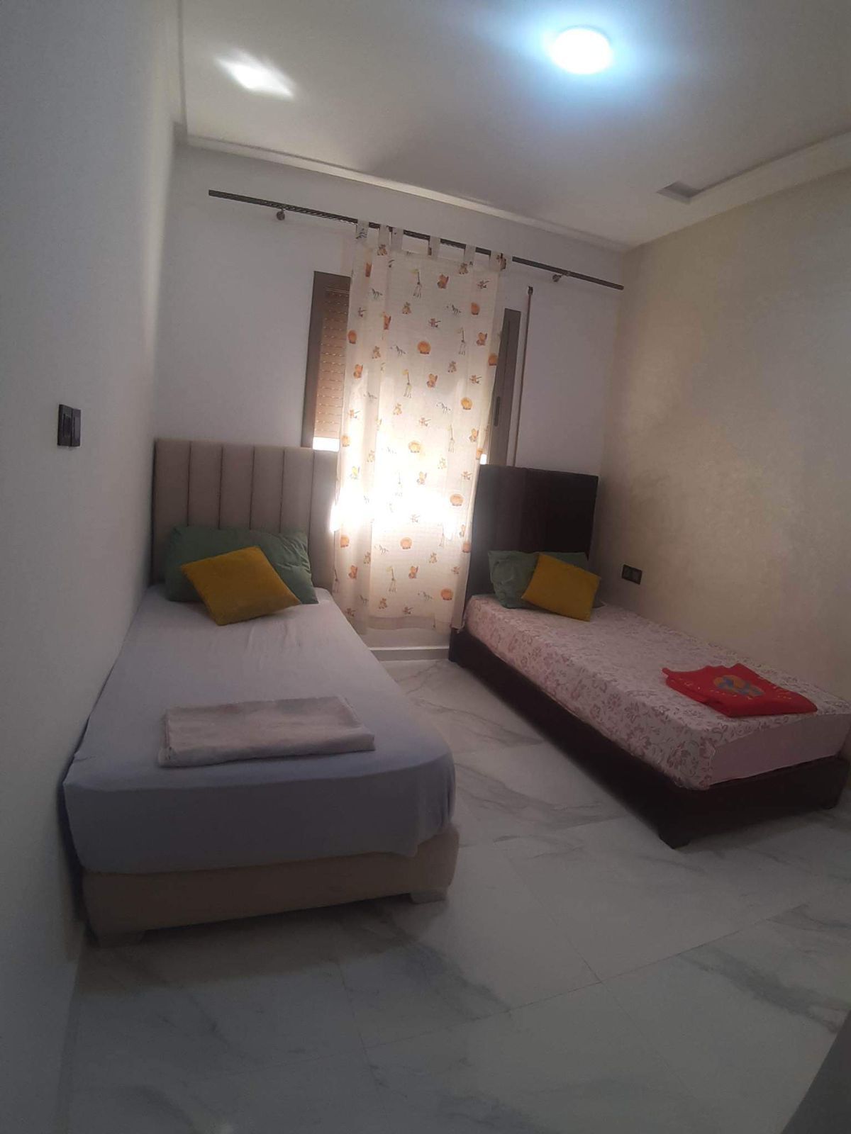 2 bedrooms, bed sheets