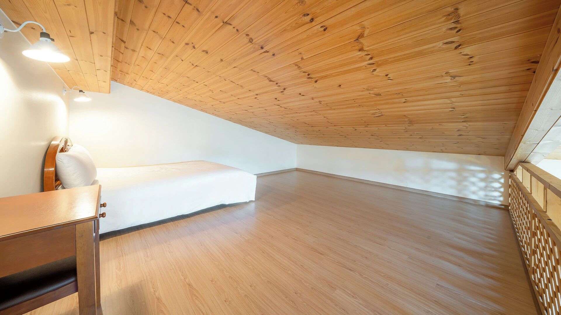 Habitació bàsica, 2 dormitoris (Woodi) | 1 dormitori i wifi gratuïta 