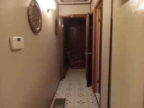 Interior - Redbird Hideaway Close to OHV Turkey Bay, Fishing Hunting
4.5 mi to LBL Entrance (Cadiz)