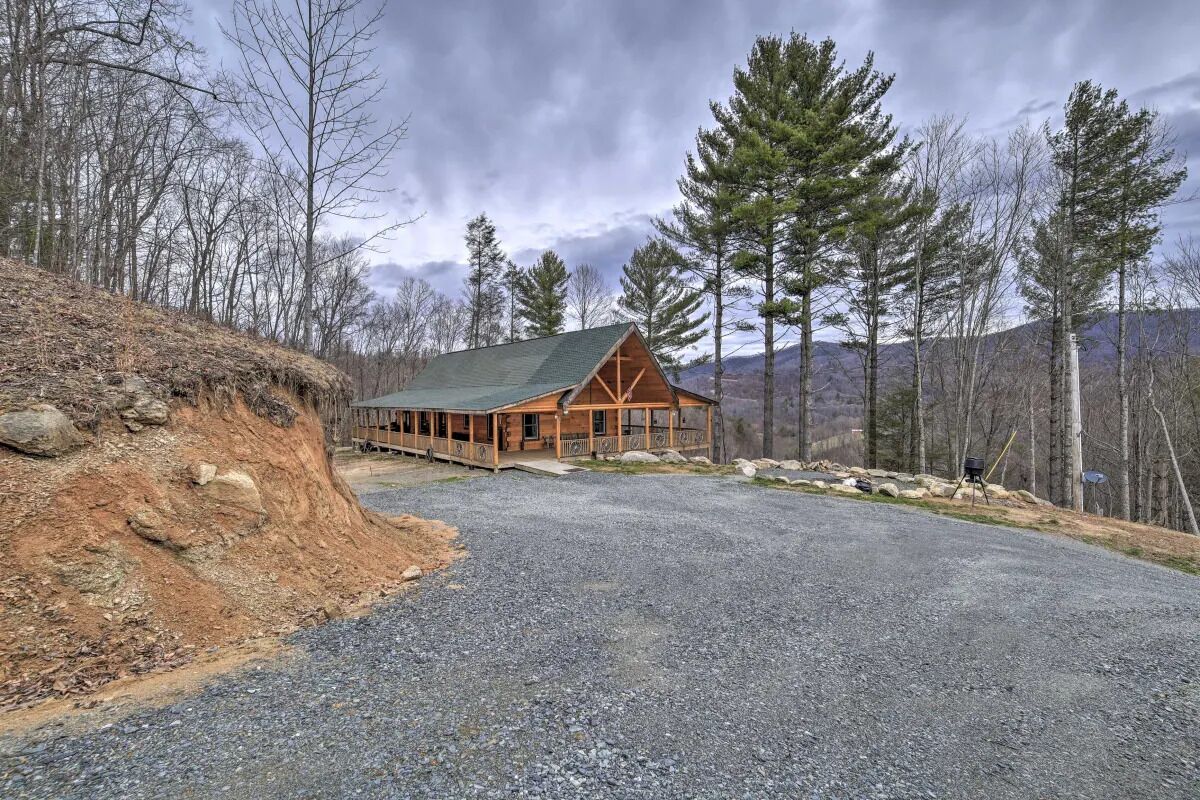 Sugar Grove Cabin with Porch & Mountain Views