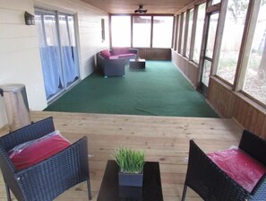 المنشأ ة من الداخل