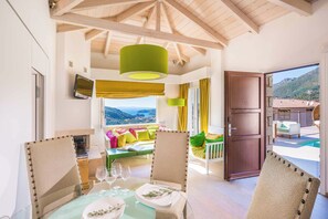 Villa (2 Bedrooms) | Interior