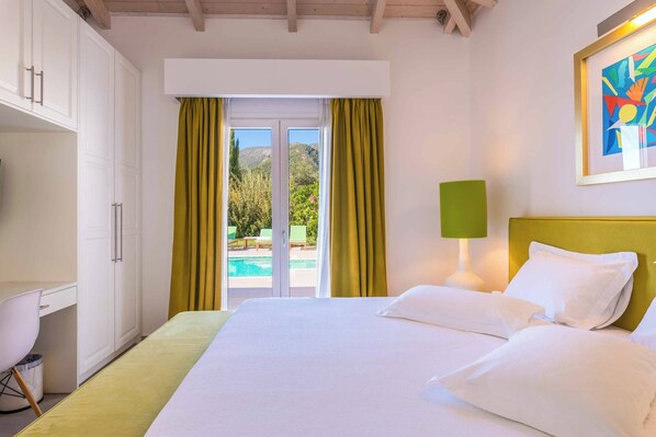 Villa (2 Bedrooms) | Interior