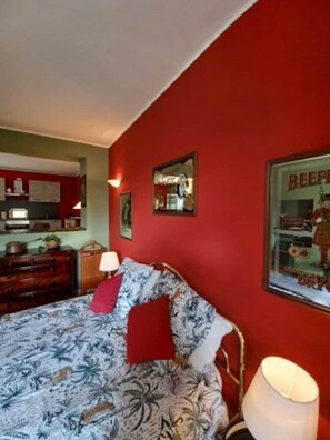 1 bedroom, iron/ironing board, WiFi, bed sheets