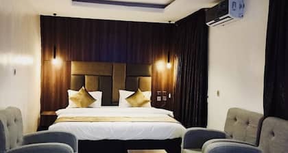 Boston Hill Resort & Hotel Ltd