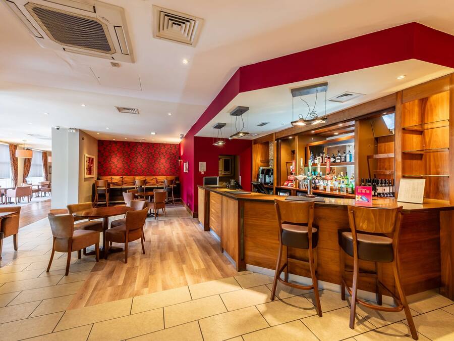 Bar (en la propiedad)