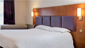 Ferros/tábuas de passar roupa, Wi-Fi de cortesia, roupa de cama