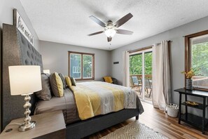 8 bedrooms, desk, iron/ironing board, free WiFi