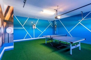 Spielezimmer