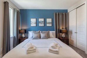 8 Schlafzimmer, Bügeleisen/Bügelbrett, Reisekinderbett, WLAN