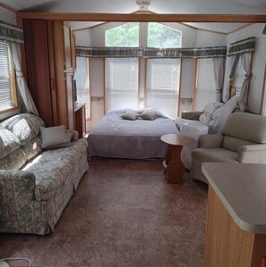 3 chambres, accès au Wi-Fi (inclus), literie fournie