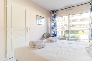 1 bedroom, iron/ironing board, free WiFi, bed sheets