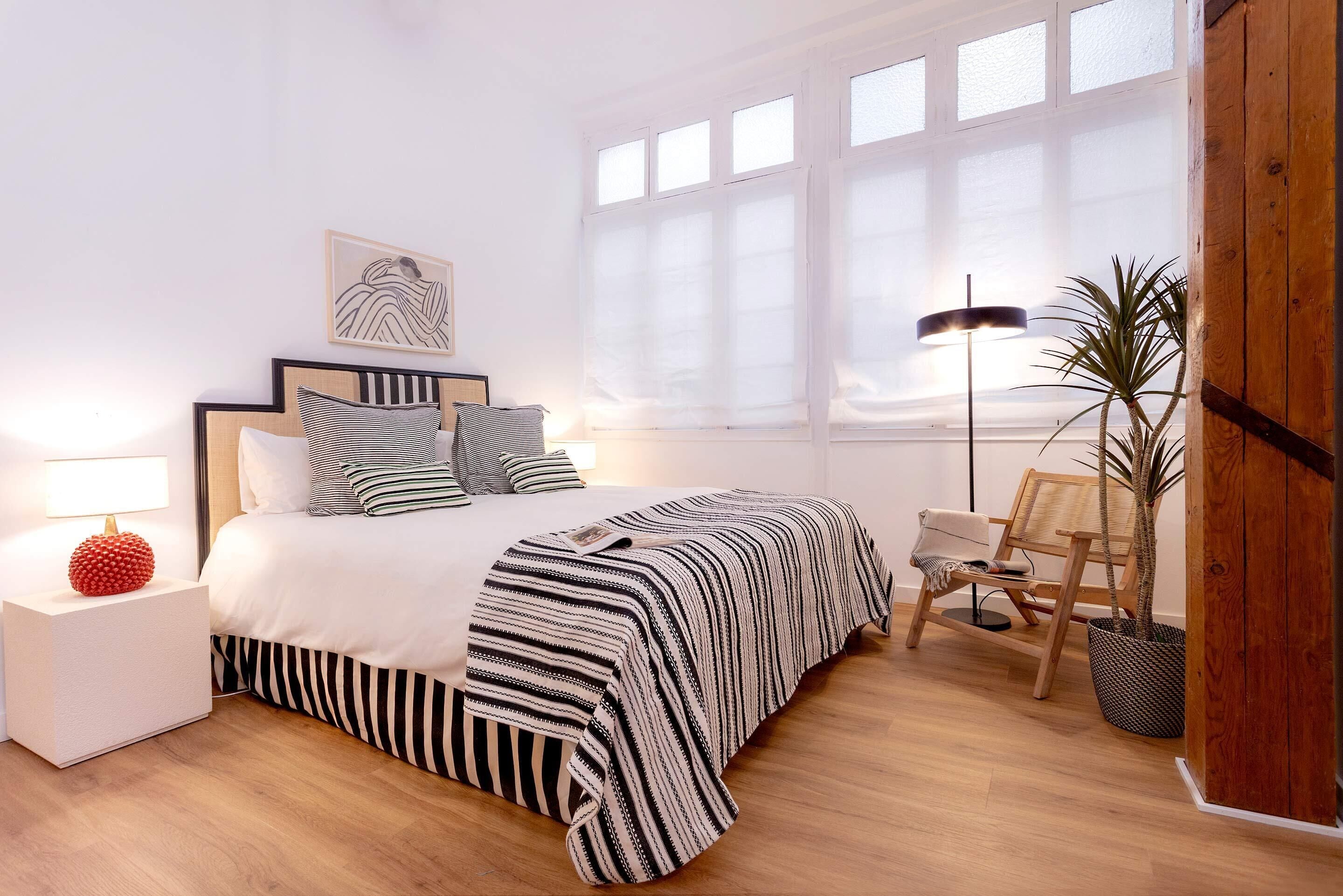 4 chambres, fer et planche à repasser, Wi-Fi, draps fournis