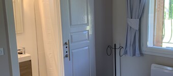 Comfortable Quaint Studio Apartment, in Rural Location