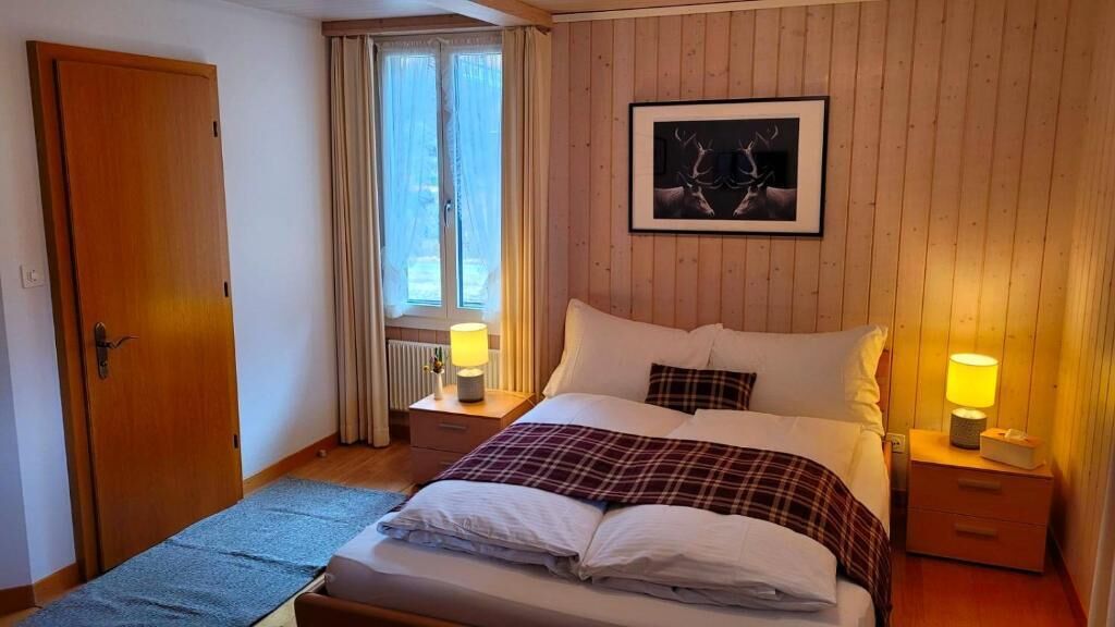 Basic Double Room, 1 Queen Bed, Mountain View