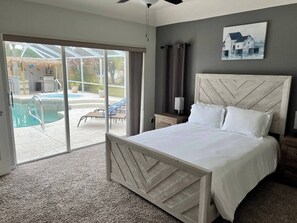 3 chambres, fer et planche à repasser, Wi-Fi, draps fournis
