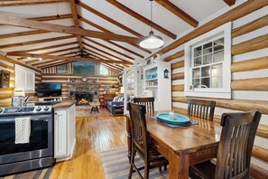Dining - Bird-watcher's creekside cabin with screened porch, fireplace, yard, & firepit (Franklin)