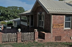 Exterior - T's Fish Camp--Crappie Are Biting—Sleeps up to Six (Warsaw)