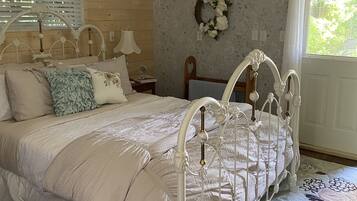 1 chambre, fer et planche à repasser, accès au Wi-Fi (inclus)